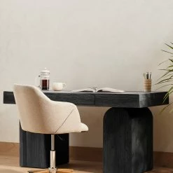 Lulu And Georgia Mags Desk