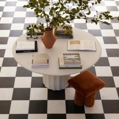 Lulu And Georgia Caricia Vase