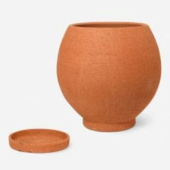 Lulu And Georgia Larissa Planter